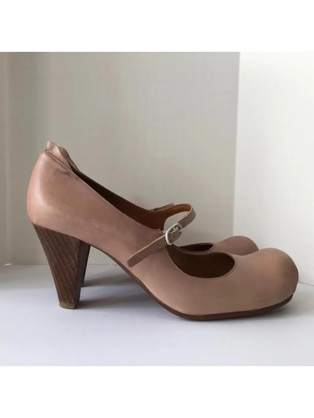 Chie MIhara high heeled shoes with strap. dusty pink. size 9 - Picture 4 of 7